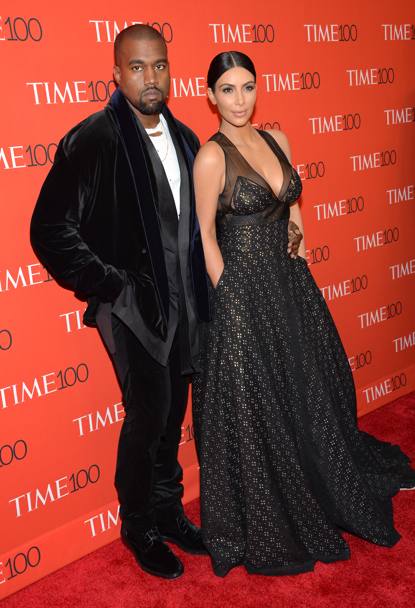Kanye West e Kim Kardashian sul red carpet